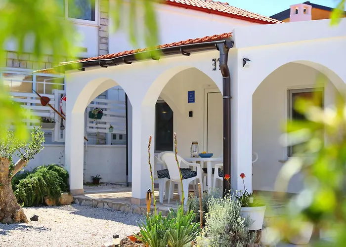 Malo Fali Holiday home *