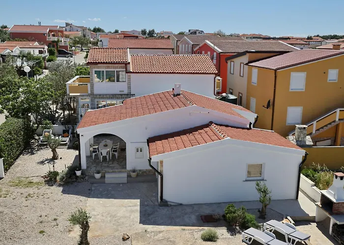 Malo Fali Holiday home *
